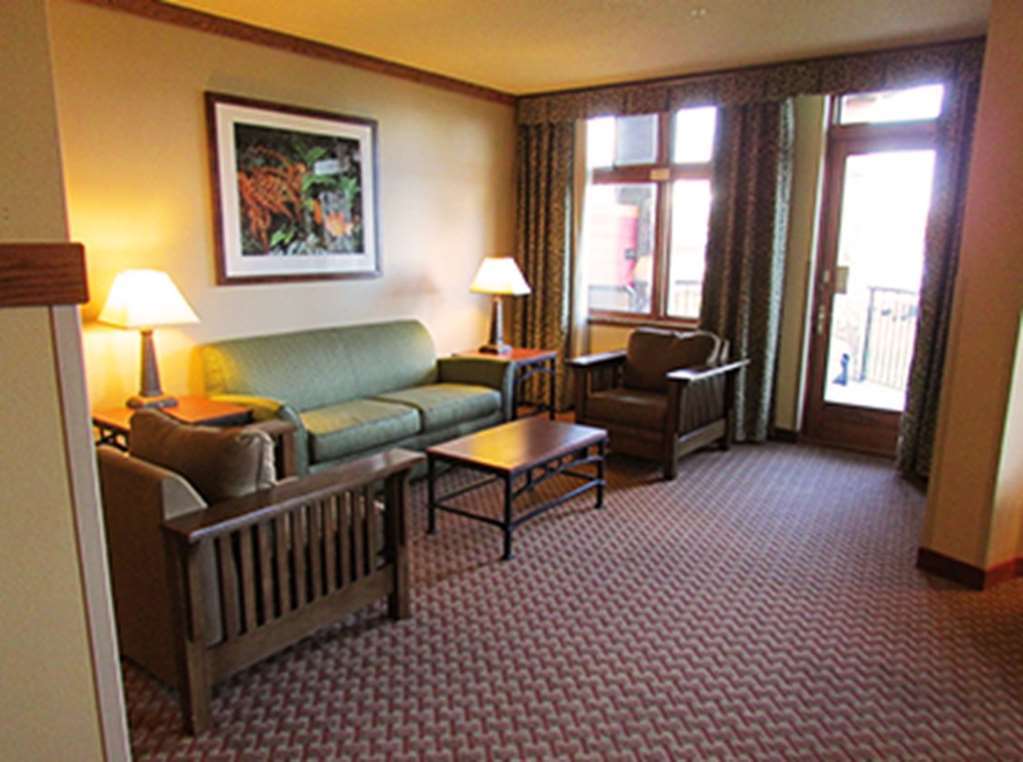 Canal Park Lodge Duluth Room photo
